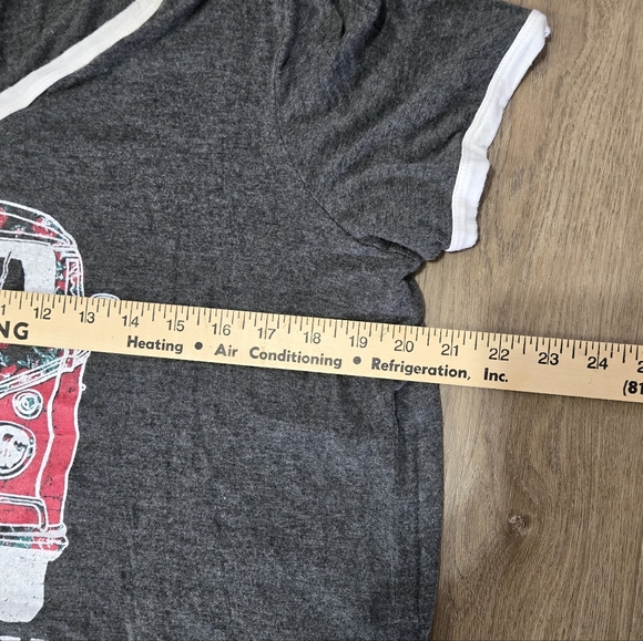 Eighty Eight 88 USA Womens Roatrip Car Graphic Print Shirt Size 1XL - Picture 6 of 7